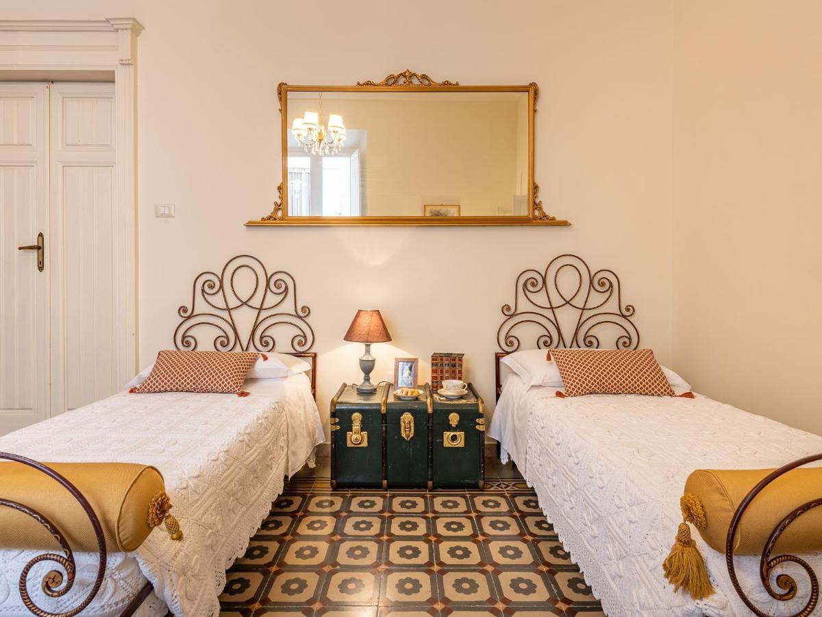 Bed and Breakfast Palazzo Santa Caterina Dorgali Exterior foto