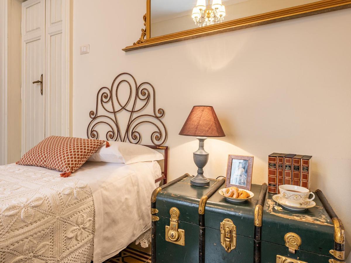 Bed and Breakfast Palazzo Santa Caterina Dorgali Exterior foto
